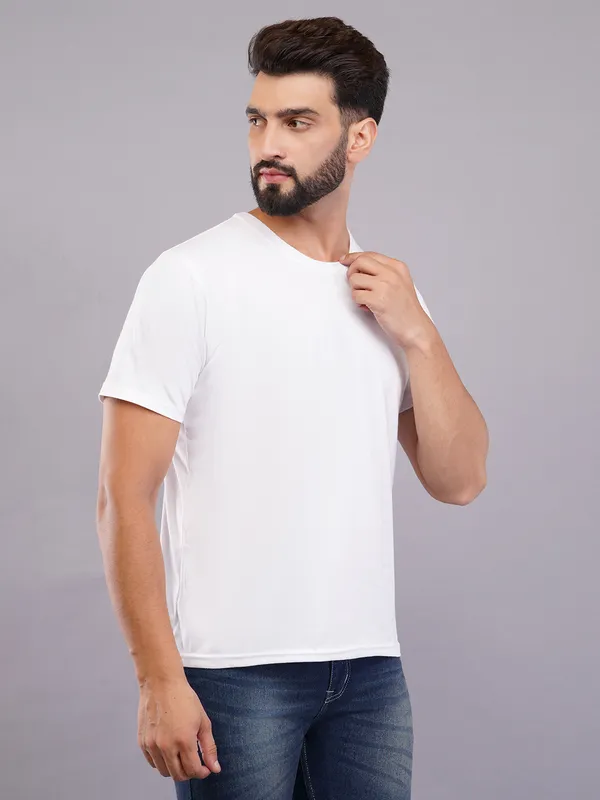 White_Oversized_Printed_T-Shirt_For_Unisex