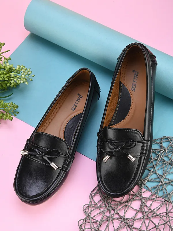 Black_Faux_Leather_Eva_Sole_Loafers_For_Women