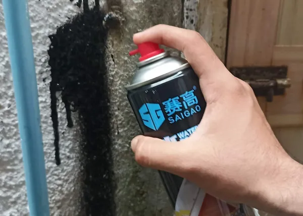 Pack_of_2_Stop_Leaking_Spray_For_Wall|Waterproof_Leak_Filler_Spray_Rubber_Flex_Repair_&_Sealant_Point_To_Seal_Cracks|_Waterproof_Leak_Trapping_Spray_Ground_And_Roof_Leak_Proof_(450ML,_Black)