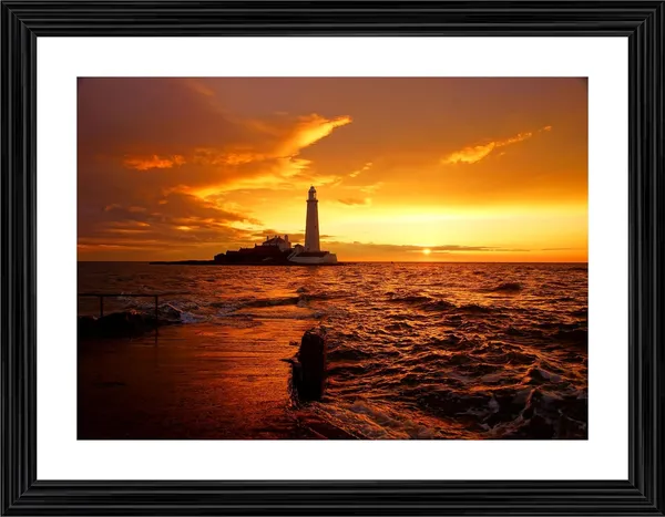 Lighthouse_(3),_Nature_Theme_Wall_Decor,_Framed,_Multicolor