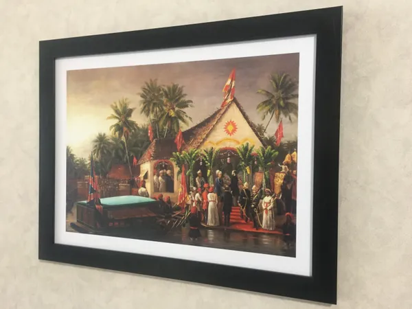 Queen_of_Travancore_&_A_Royal_Meeting,_Raja_Ravi_Varma_Paintings,_Set_of_2,_Framed,_Multicolor