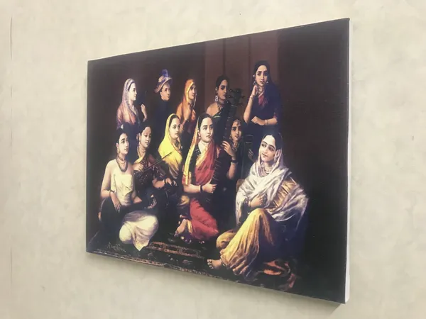 Galaxy_of_Lady_Musicians,_Raja_Ravi_Varma_Paintings,_Set_of_2,_Framed_Canvas,_Multicolor