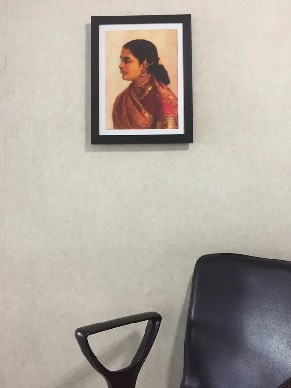 Lady_in_Crimson_Red_Saree,_1900,_A_Raja_Ravi_Varma_Painting,_Framed,_Wall_Decor,_Multicolor