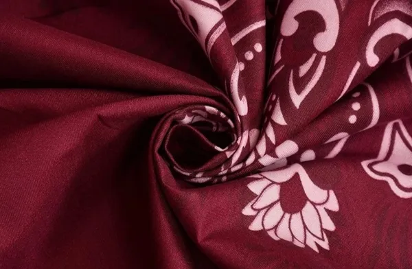Elastic_Fitted_Bedsheet_with_Two_Pillow_covers_|_Red_Pure_Cotton_King_Size_Bedsheet
