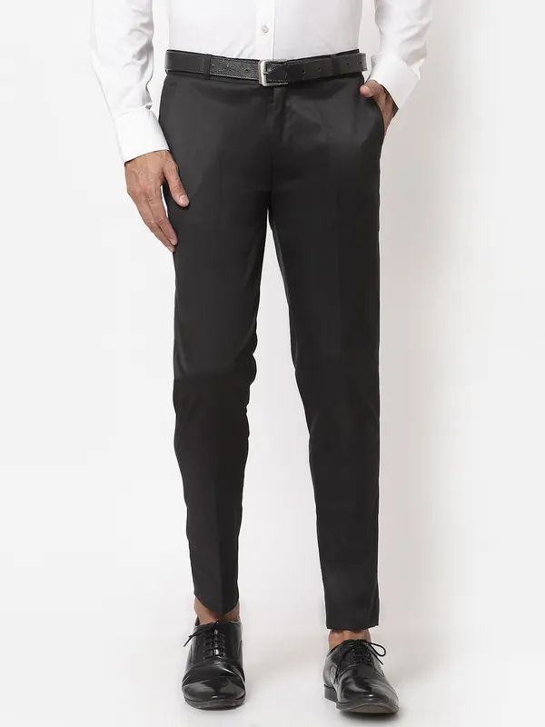 Black_Skinny_Fit_Viscose_Rayon_Formal_Zipper_Trouser_For_Men