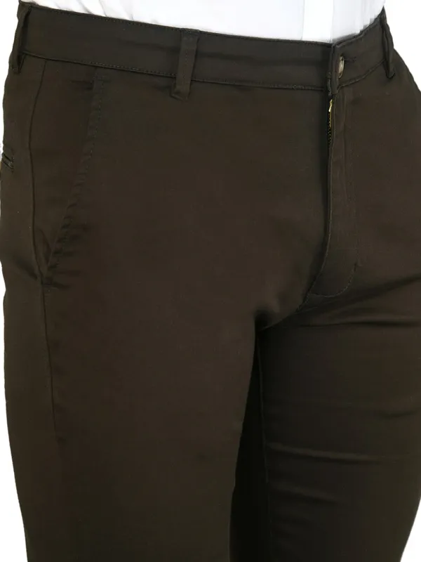 Dark_Green_Slim_Fit_Cotton_Blend_Casual_Zipper_Trouser_For_Men