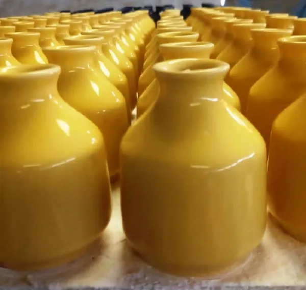 Ceramic_Flower_Vase_Pot,_Small,_Yellow,_1_Piece_for_Home_Decor,_Living_Room,_Bedroom,_Center_Table_and_Office_Decoration