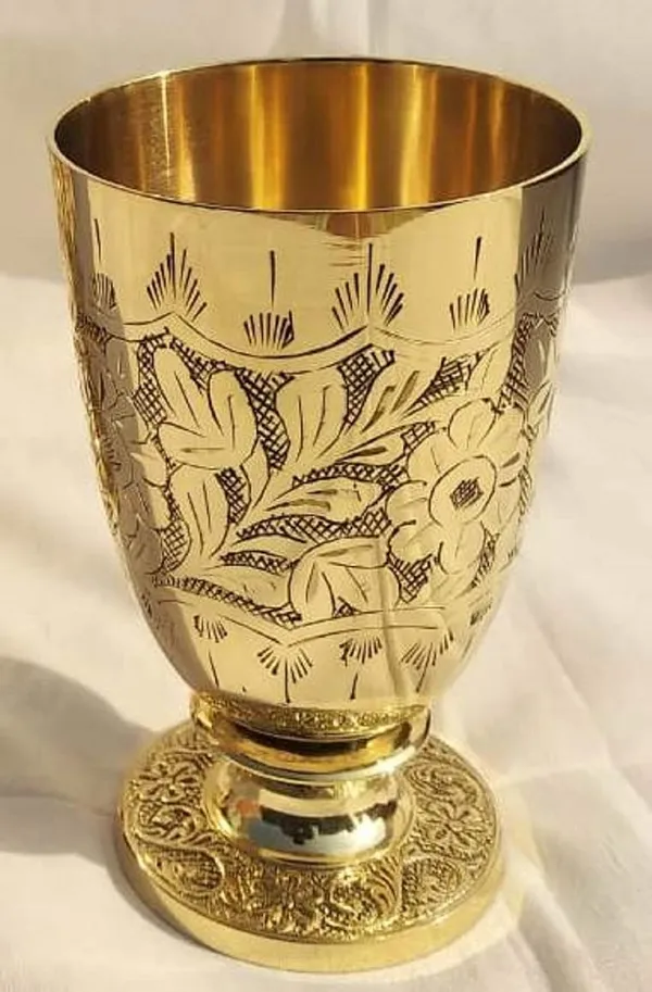 Pure_Brass_Glass_Tumbler_Volume-300_ML,_Set_of_1_with_Embossed_Design_for_Drinking_Serving_Water,_Yoga_&_Ayurveda