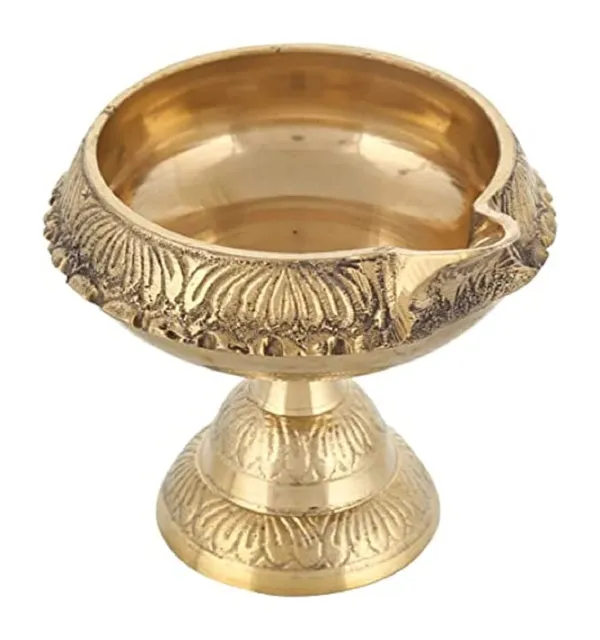 Brass_Kuber_Diyas_Oil_Lamps_on_Stand_(Set_of_1)_for_Puja_Room,_Home_Decor_and_Diwali_Festival