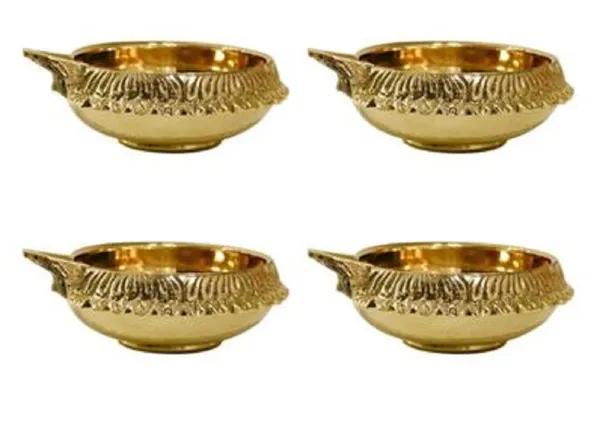 Brass_Kuber_Diya_Oil_Lamp_Set_of_4_for_Deepak,_Diwali_Pooja,_Mandir,_Temple,_Puja_Room