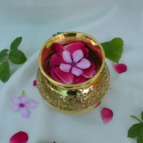 Brass_Lota_for_Puja_|_Brass_Kalash_for_Pooja_(Embossed,_200_ml,_1_Piece)