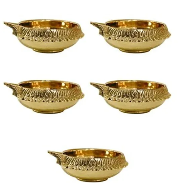 Brass_Kuber_Diya_Oil_Lamp_Set_of_5_for_Deepak,_Diwali_Pooja,_Mandir,_Temple,_Puja_Room