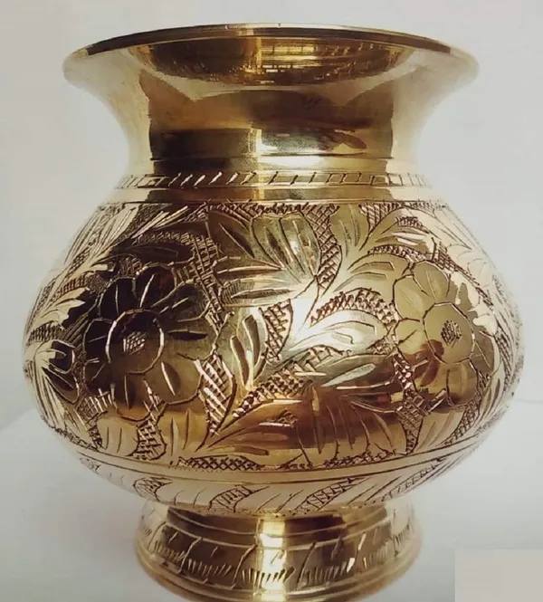 Pure_Brass_Lota_|_Kalash_|_Pooja_Lota_|_Puja_Lota_|_Karwachauth_Lota_(Design,_500_ml,_4.5_inch,_1_piece)_for_Diwali,_Wedding,_Mandir_Room,_Temple,_Festival