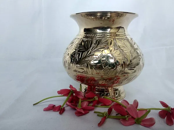 Pure_Brass_Lota_|_Kalash_|_Pooja_Lota_|_Puja_Lota_|_Karwachauth_Lota_(Design,_500_ml,_4.5_inch,_1_piece)_for_Diwali,_Wedding,_Mandir_Room,_Temple,_Festival