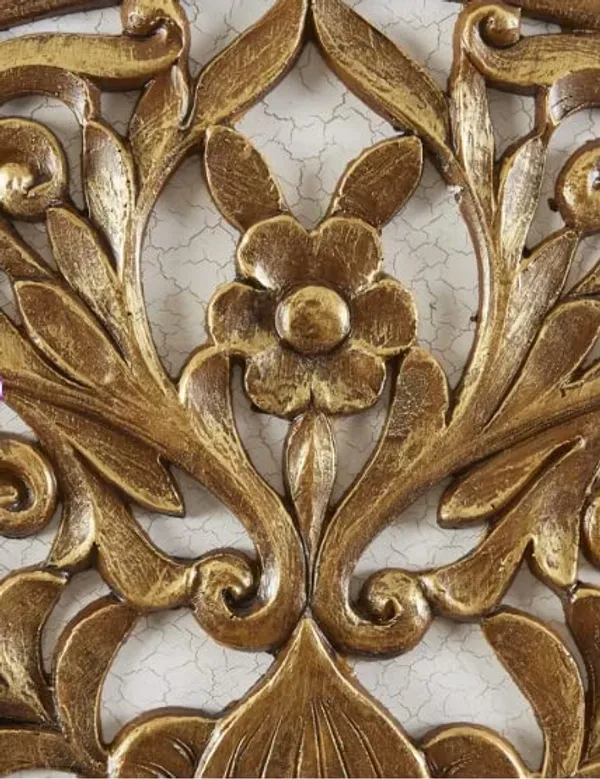3-Piece_Golden_Wood_Medallion_Canvas_Set_Medallion_3D_Design