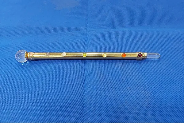 275_-_SEVEN_CHAKRA_HEALING_WAND