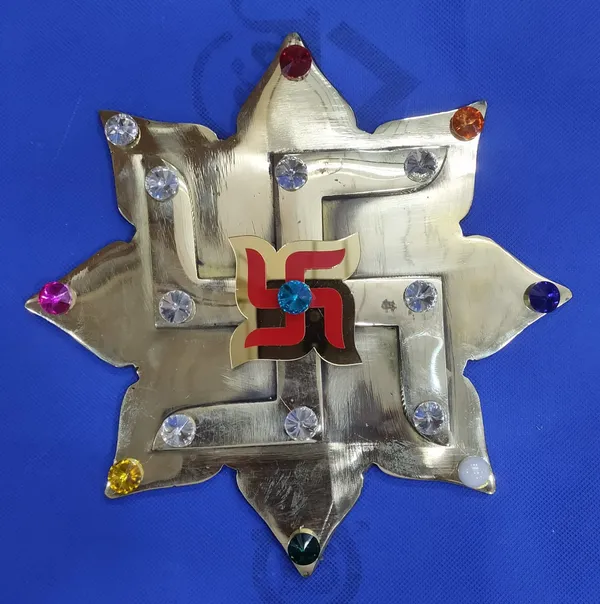BRASS_LOTUS_SWASTIK_PLATE