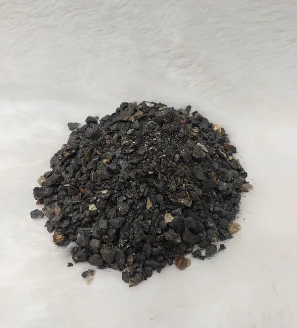 Black_Tourmaline_Stone_/_Chips_(_Rahu_)_(_12_mm_)_(_1_kg_)