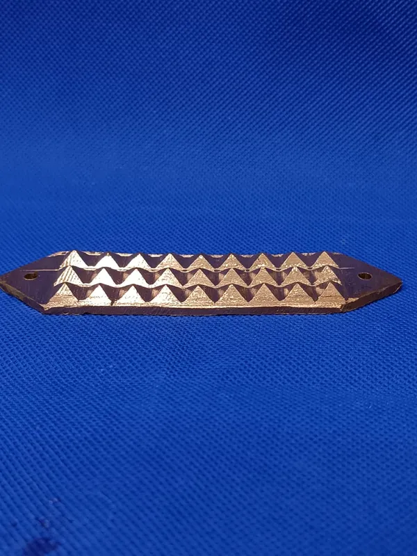 COPPER_27_PYRAMID_STRIP