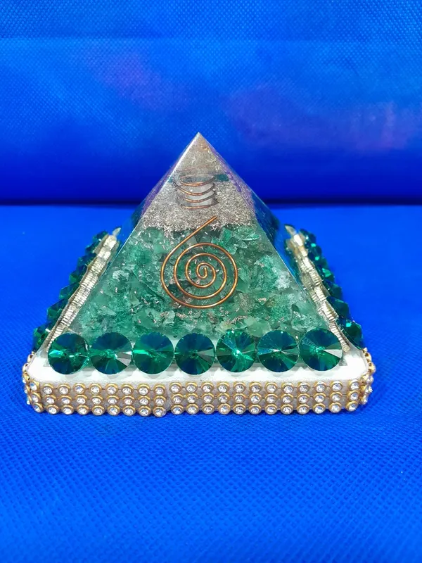 GREEN_JADE_CRYSTAL_PYRAMID
