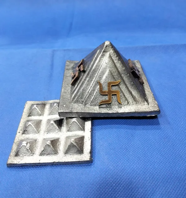 LEAD_2_LAYER_VASTU_PYRAMID