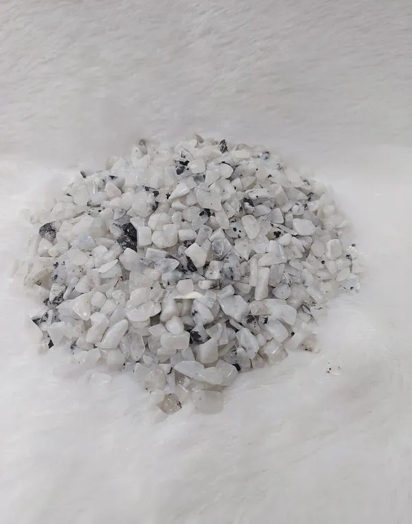 Moonstone_/_Chips_(_Moon_)__(_12_mm_)_(_1_Kg_)