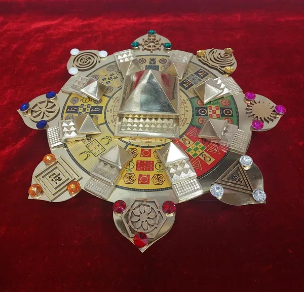 SUPER_POWER_BRAHMASTHAN_YANTRA_FOR_BRAHMASTHAN_DOSH_VASTU_DOSH_NIVARAN_&_ENHANCE_POSITIVITY_(_2500_Gms_/_12_Inch_)_