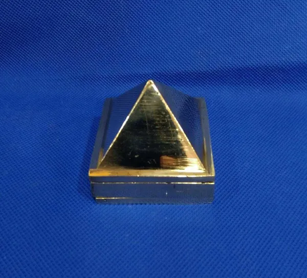204_-_BRASS_PYRAMID_SET_(_ONE_X_NINE__EIGHTY_ONE_)__THREE_LAYER_-_2_INCH