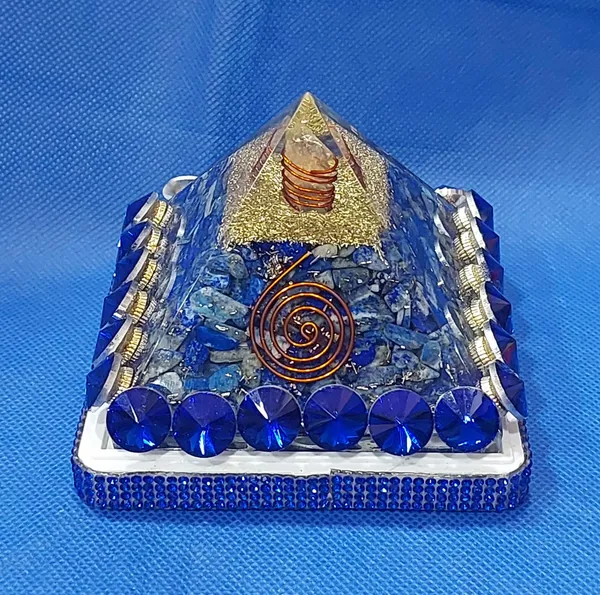 Blue_Blue_Lapiz_Lazuli_Crystal_Pyramid_For_Protection_From_Negative_Energy_Decorative_Showpiece_-_8_Cm