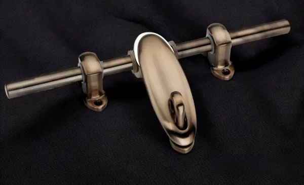 Antique_Finish_King_Aldrop_For_Door