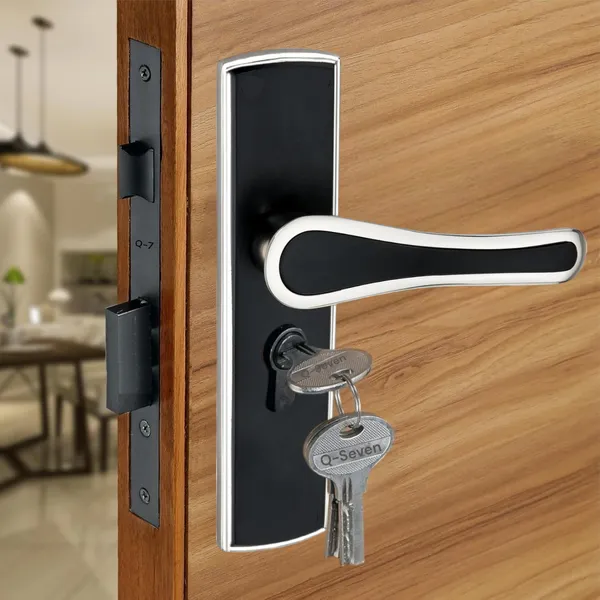 Black_Finish_Lock_with_Key_and_Knob_10