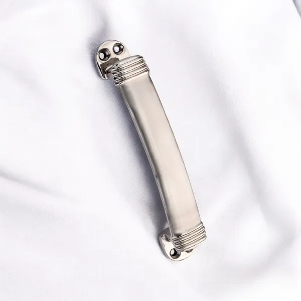 Silver_Satin_Finish_Magic_Handle_For_Door