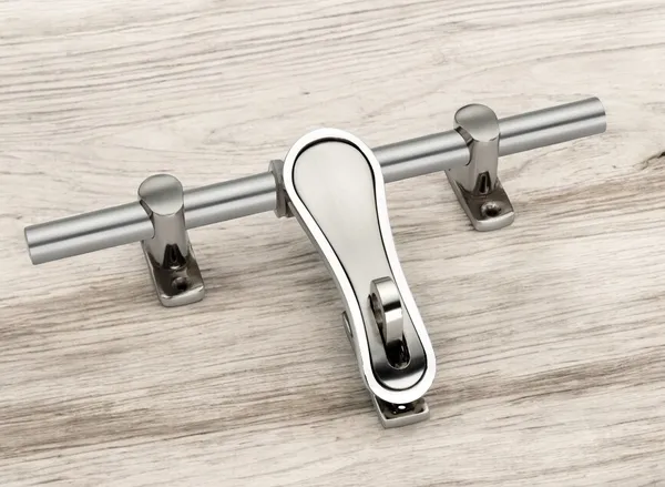 Silver_Satin_Finish_Fly_Aldrop_For_Door
