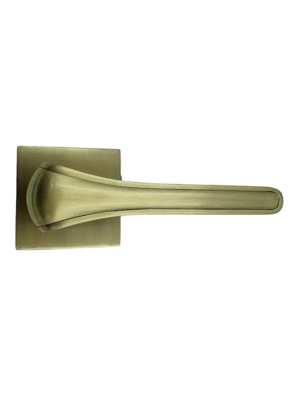 Gold_Finish_Lock_with_Key_and_Knob_Rose_54