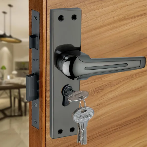 Black_Finish_Lock_with_Key_and_Knob_62
