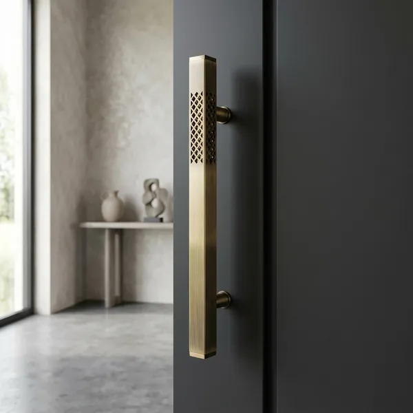 Heavy_Duty_Door_Handle_for_Main_Door_-_Q5