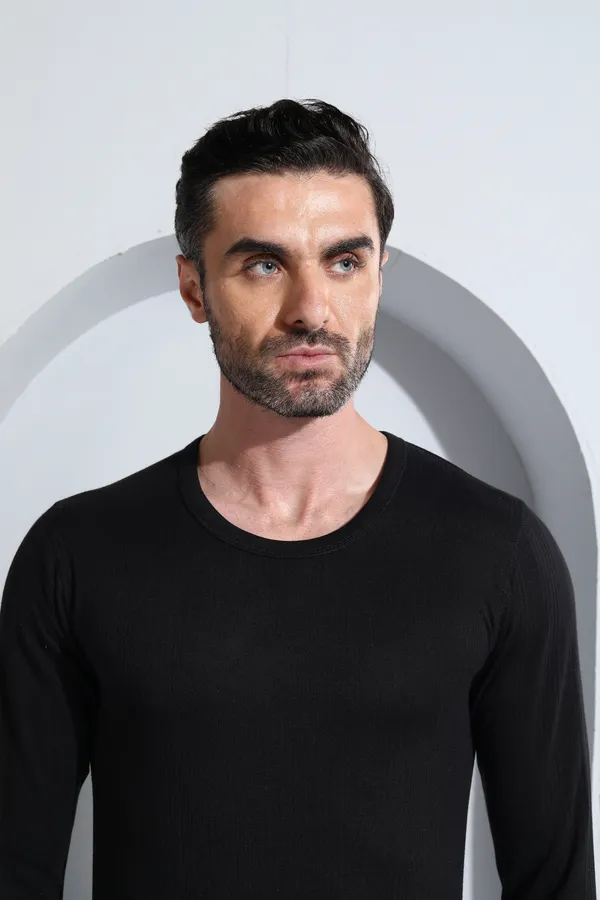 Deon_Men's_Round_Neck_Black_Thermal_|_Ultra-Soft_Warm_Innerwear_for_Winter_Comfort
