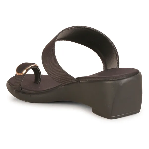 Black_Wedge_Slippers_For_Women_|_Premium_And_Durable_Slippers_For_Everyday_Use