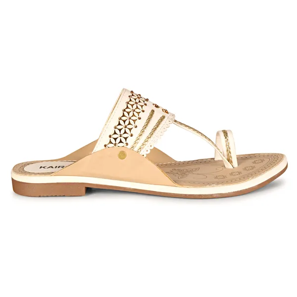 White_Cushioned_Flats_For_Women_|_Premium_And_Durable_Flats_For_Everyday_Use