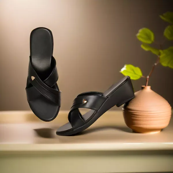 Black_Casual_Chic_Wedge_Slippers_For_Women