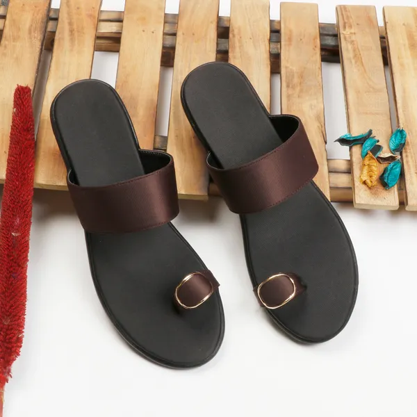 Brown_Toe-Tally_Wedge_Slippers_For_Women
