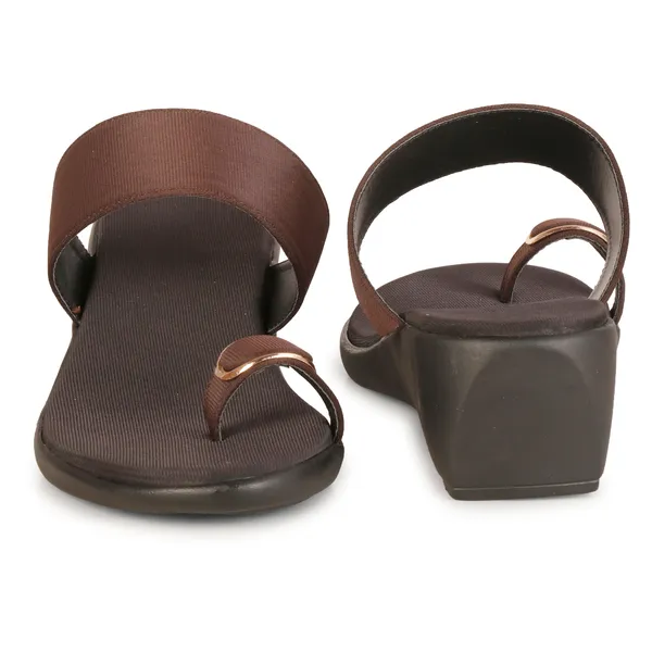 Brown_Toe-Tally_Wedge_Slippers_For_Women
