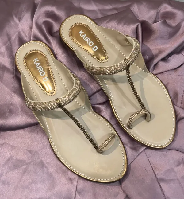 Antique_Soft_Cushioned_Flats_For_Women_|_Premium_And_Durable_Flats_For_Everyday_Use