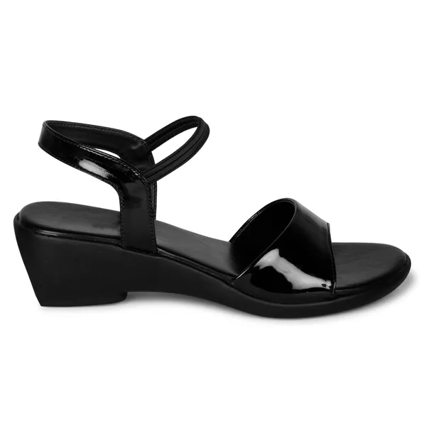 Black_Ankle-Strap_Wedge_Sandals_For_Women