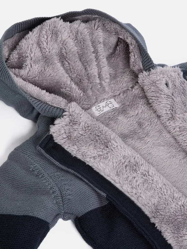 Grey_Full_Sleeve_Cotton_Fur_Lined_Sweater_For_Boys