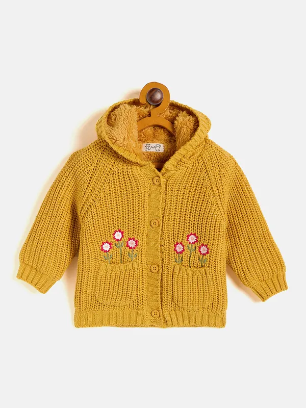 Yellow_Full_Sleeve_Cotton_Fur_Lined_Sweater_For_Girls