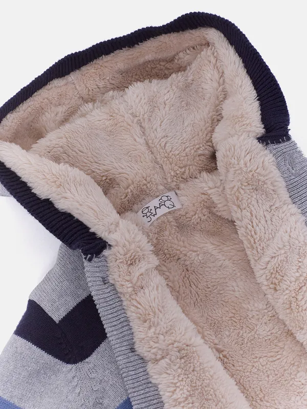 Blue_Full_Sleeve_Cotton_Fur_Lined_Sweater_For_Boys