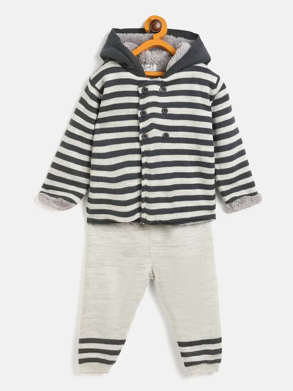 2-Piece_Grey_Full_Sleeve_Cotton_Faux_Fur_Winter_Set_For_Boys