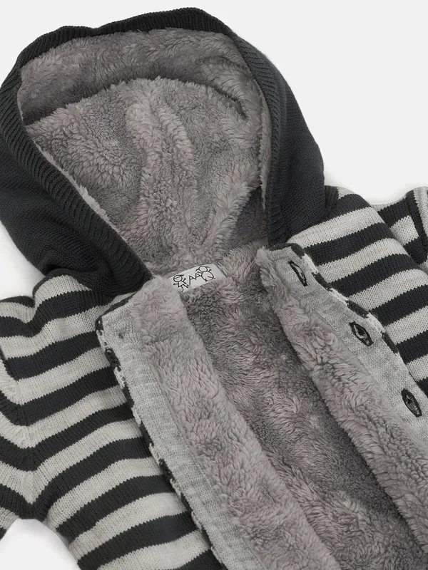 2-Piece_Grey_Full_Sleeve_Cotton_Faux_Fur_Winter_Set_For_Boys