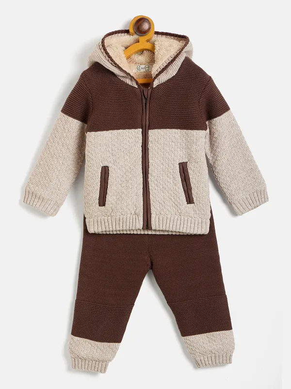 JWAAQ_Cotton_Knit_Full_Sleeve_Color_Blocked_Baby_kids_unisex_Winter_2_pcs_set_With_Fur_Lined-Coffee